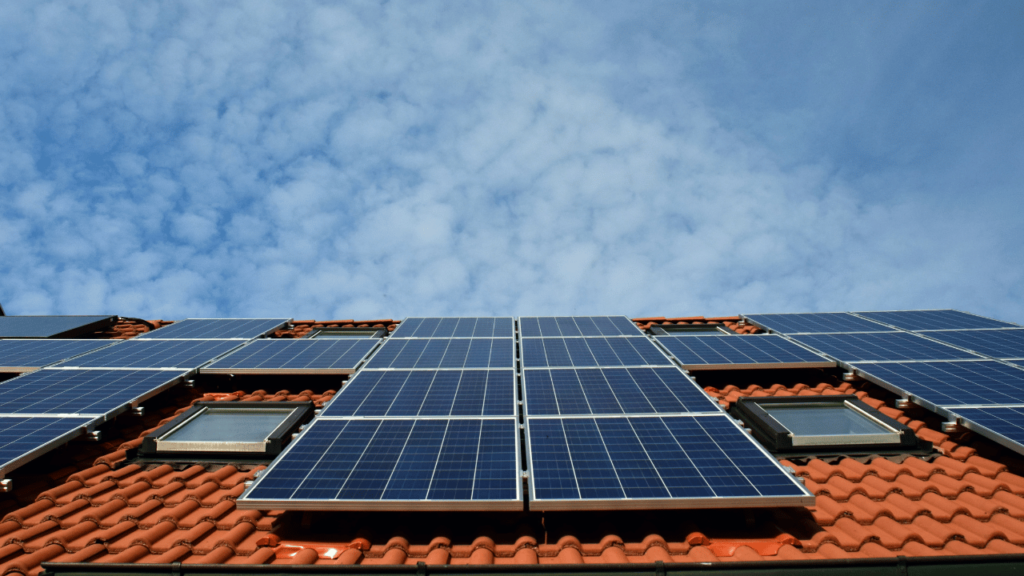 Starlight Solar | Commercial Solar Solutions | Residential Solar Panels | Solar Incentives | Solar Panel Cost | Solar Panel Installer | Solar Panel Installation | Solar Panel Maintenance | Solar Technology and Maintenance | Top Solar Company | Grid-Tied Solar Panel Systems in Texas
